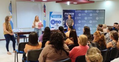 Pamela Coria presentó su libro “Lo que se intenta olvidar”