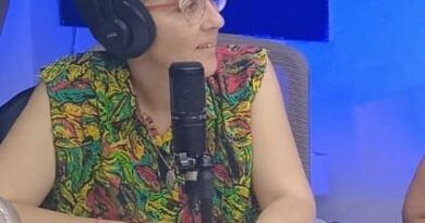 Agustina Ferrand – Poeta y Dibujante