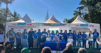 AMSAFÉ instaló la carpa blanca en Reconquista